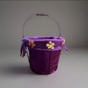 Felt Lined Metal Easter Basket, Floral Applique, Country Decor